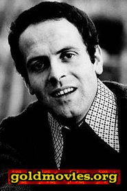 Adriano Amidei Migliano come dottor Guberti