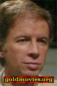 Douglas Lambert come Police Sergeant