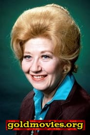 Charlotte Rae come Mrs. Ruth Mellish
