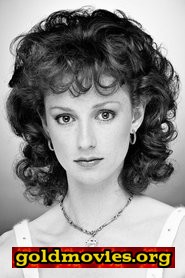 Judi Trott come Chorus Girl (uncredited)