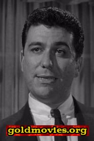 Michael Granger come Kenneth Smith