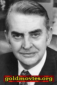 Marcel Charvey come Doctor