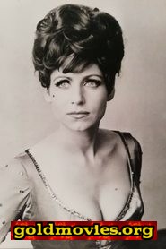 Karin Hübner come Yvonne