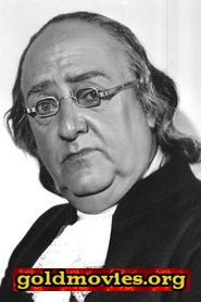 Yorke Sherwood come Jim Yarrow (uncredited)