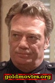 James Jeter come Mike Quinn