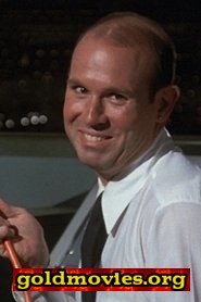 Stephen Stucker come Stationmaster