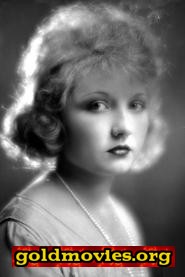 Eva Novak come Mrs. Winston