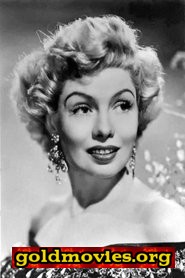 Yolande Donlan come Maxine