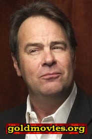 Dan Aykroyd come Louis Winthorpe III