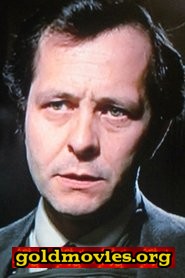Walter McGinn come Jack Younger