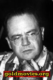 Fred F. Sears come Clerk (Uncredited)