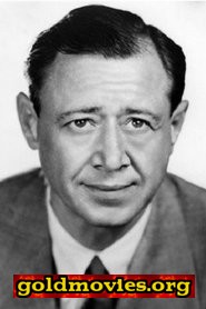 Anthony Ross come Detective Ross (uncredited)