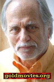Luigi Diberti come Bassi