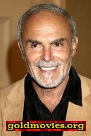 John Saxon come Leonard Bennett