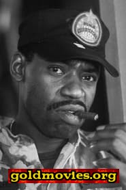 Al Matthews come Maitre D'