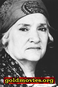 Elvira Cortese come Grandmother of 'Gratta'