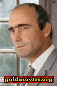 Paul Crauchet come Jacques Loring, Martin's neighbor